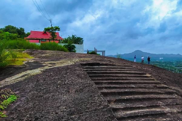 à´â€‹à´¤àµ€â€‹à´¹àµà´¯â€‹à´™àµà´™â€‹àµ¾ à´•àµ†â€‹à´Ÿàµà´Ÿàµâ€‹à´ªà´¿â€‹à´£â€‹à´žàµà´žàµâ€‹ à´•à´¿â€‹à´Ÿâ€‹à´•àµà´•àµâ€‹à´¨àµà´¨ à´’â€‹à´±â€‹à´µâ€‹à´ªàµà´ªà´¾â€‹à´±â€‹à´¯àµà´‚ à´µà´¿â€‹à´¨àµ‹â€‹à´¦â€‹à´¸â€‹à´žàµà´šà´¾â€‹à´° à´•àµ‡â€‹à´¨àµà´¦àµà´°â€‹à´®à´¾â€‹à´¯à´¿ à´®à´¾â€‹à´±à´¾â€‹àµ» à´’â€‹à´°àµâ€‹à´™àµà´™àµâ€‹à´¨àµà´¨àµ